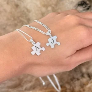 Colar Quebra-Cabeça Personalizado com Inicial - Banhado em Prata