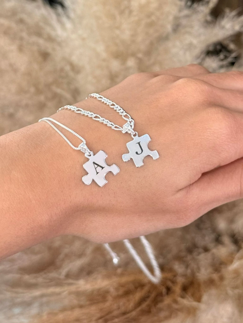 Colar Quebra-Cabeça Personalizado com Inicial - Banhado em Prata